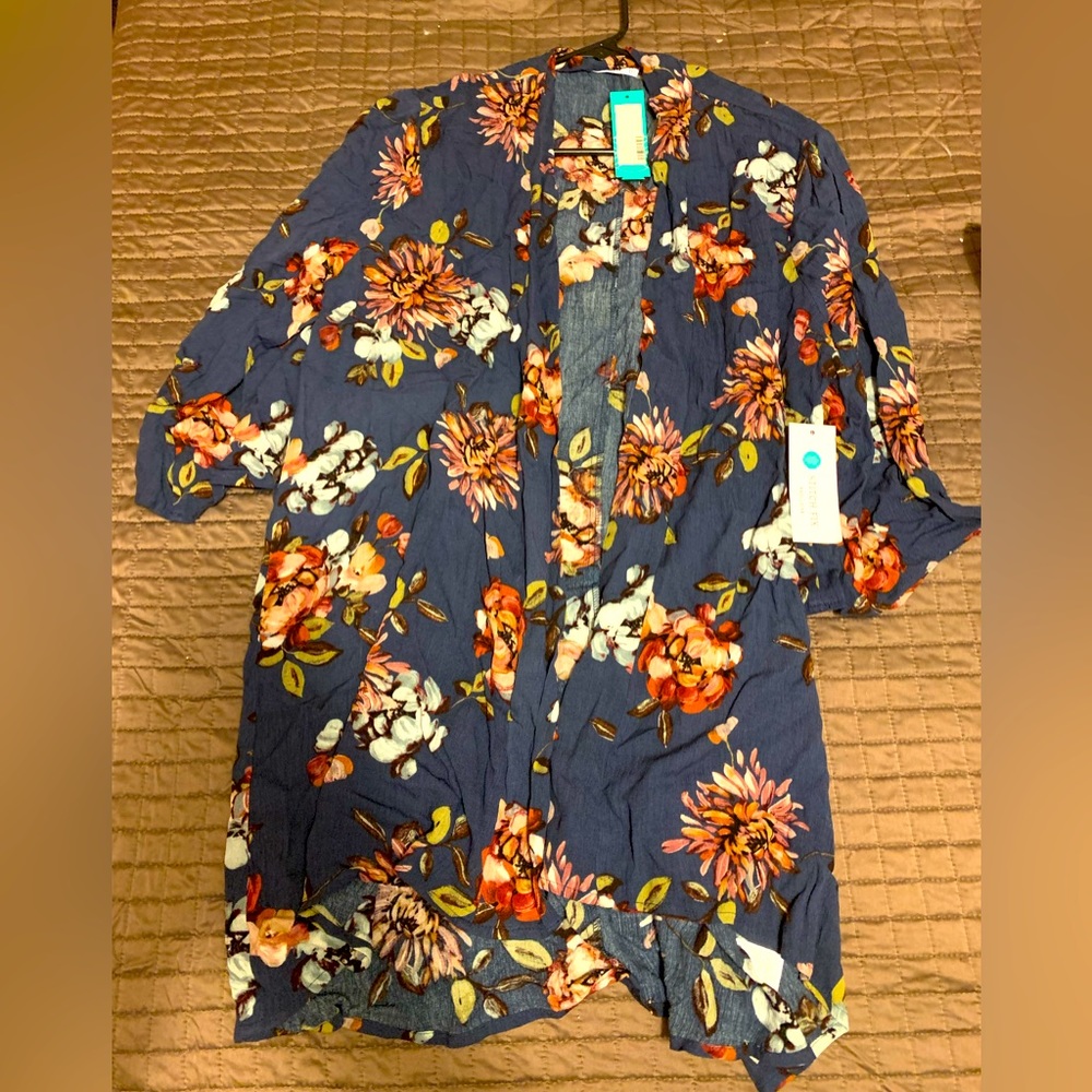 PINK CLOVER open front rayon top